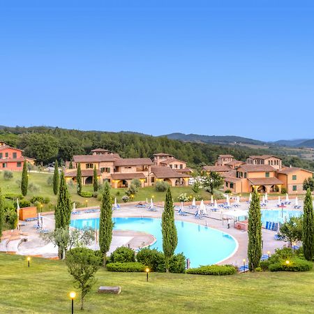 Pian Dei Mucini Resort Le Ville Маса Маритима Екстериор снимка