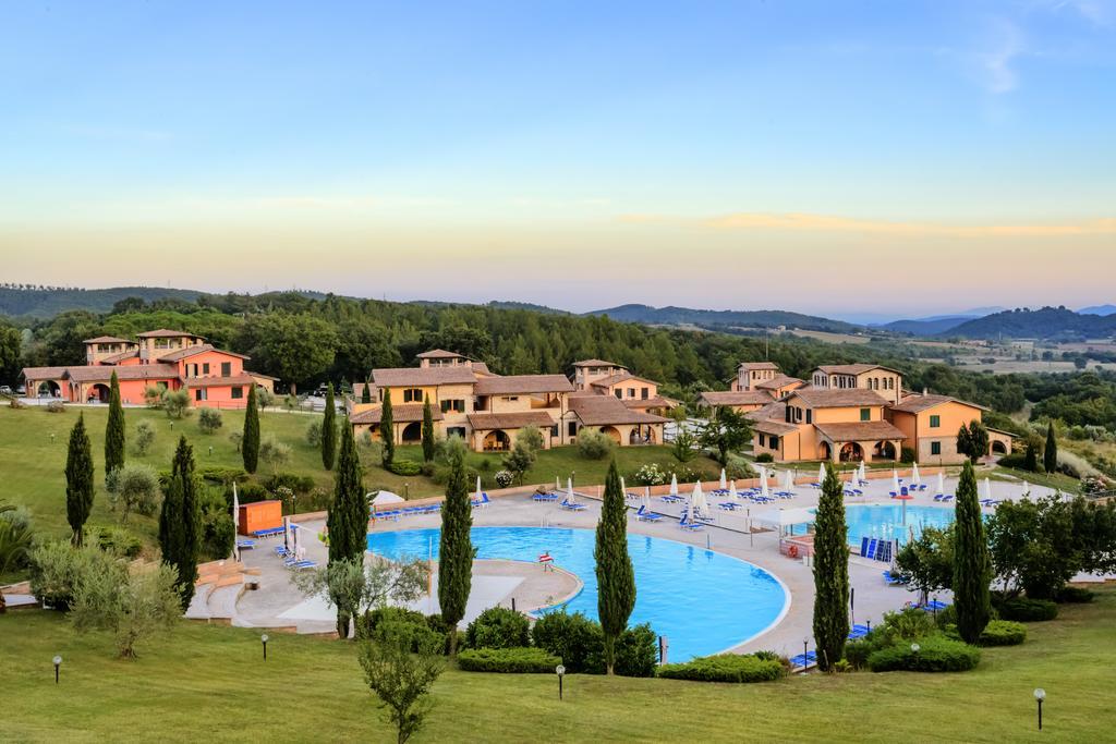 Pian Dei Mucini Resort Le Ville Маса Маритима Екстериор снимка